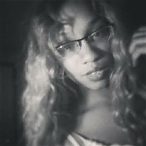 Meet your Posher, Ella